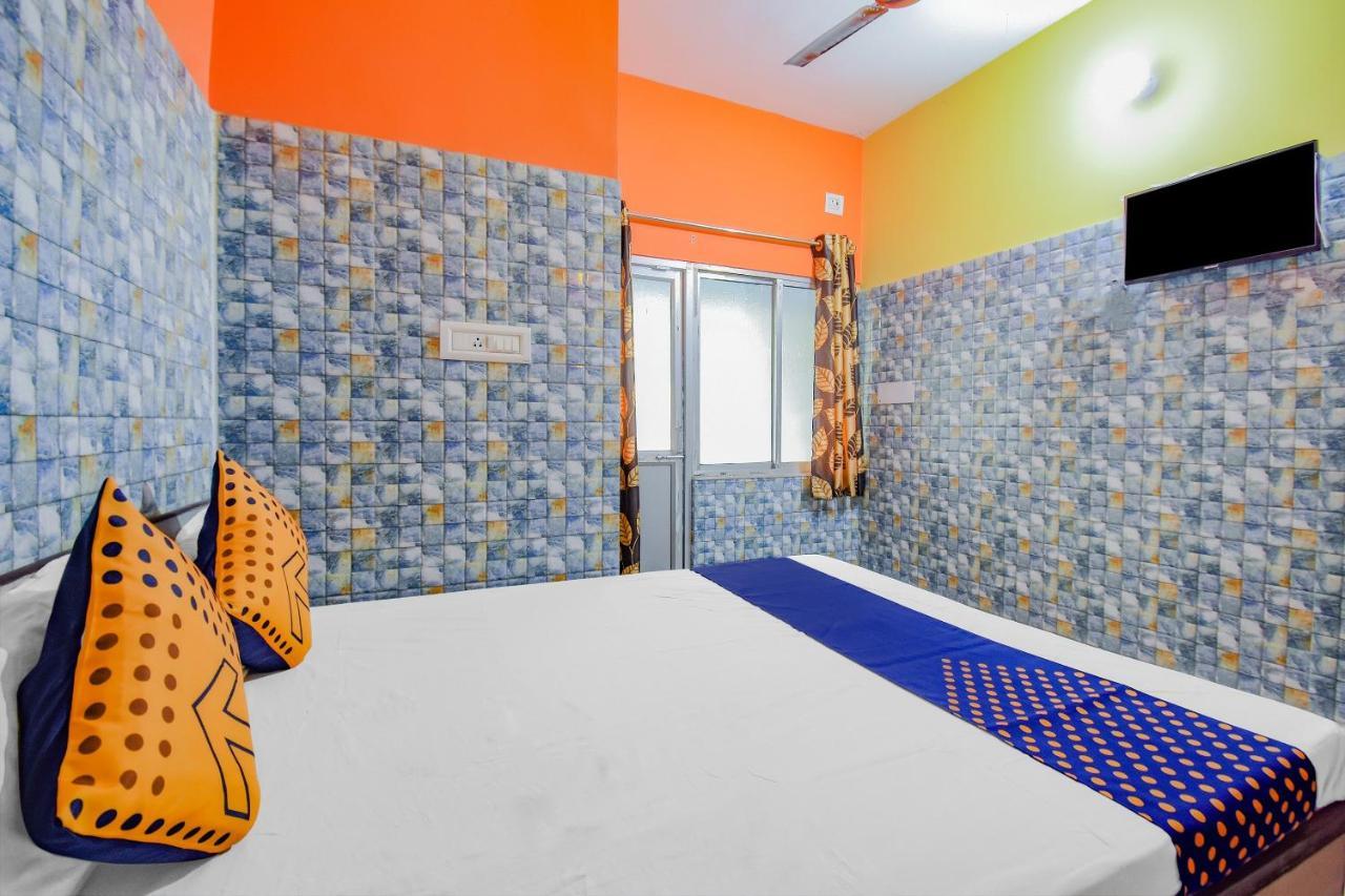 Spot On 74542 Aarav Hotel Jadabpur Экстерьер фото