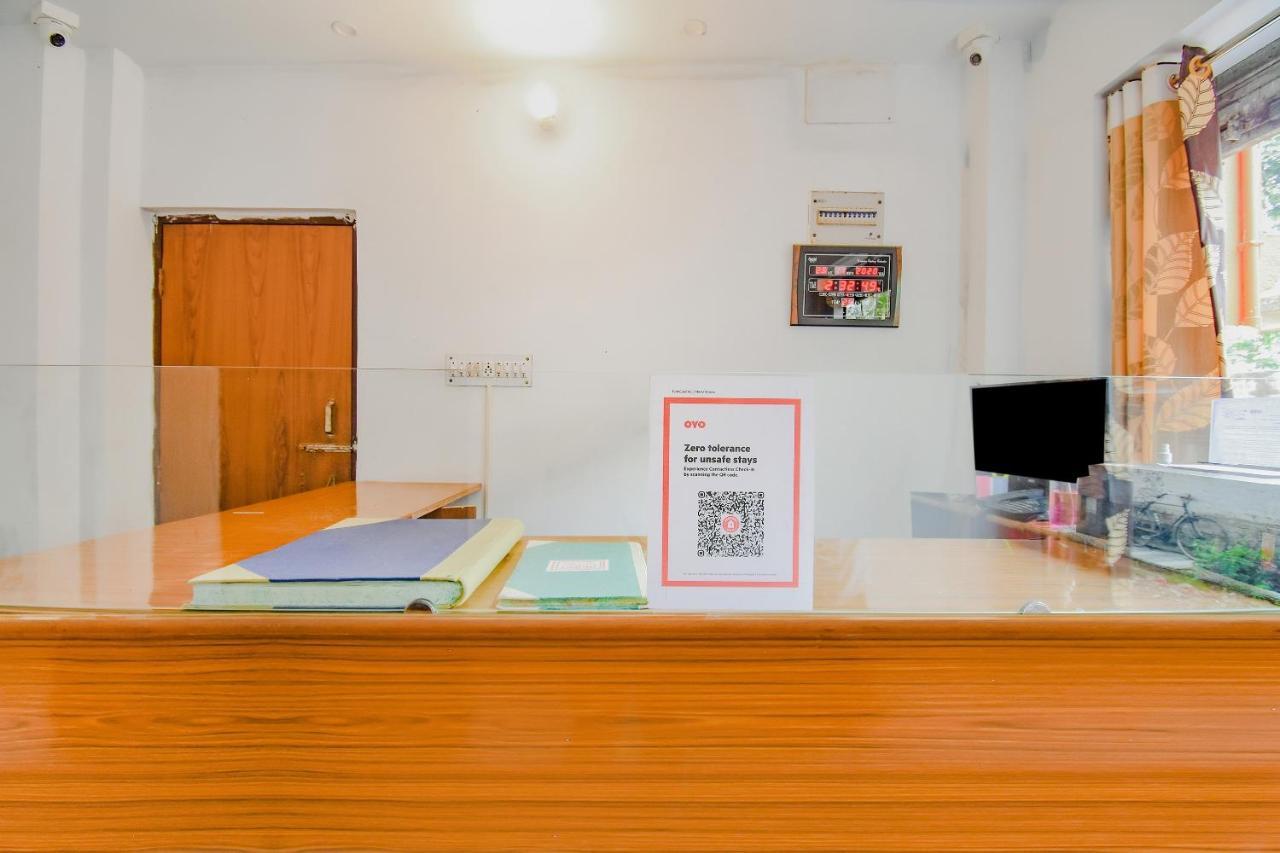 Spot On 74542 Aarav Hotel Jadabpur Экстерьер фото